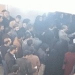 تجمع اعتراضی دانشجویان علوم پزشکی اهواز در اعتراض به هتک حرمت عزای حسینی + تصاویر