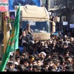 با وجود سنگ اندازی مسئولان دولتی؛ شیرازی ها به استقبال لاله های وطن رفتند+ عکس